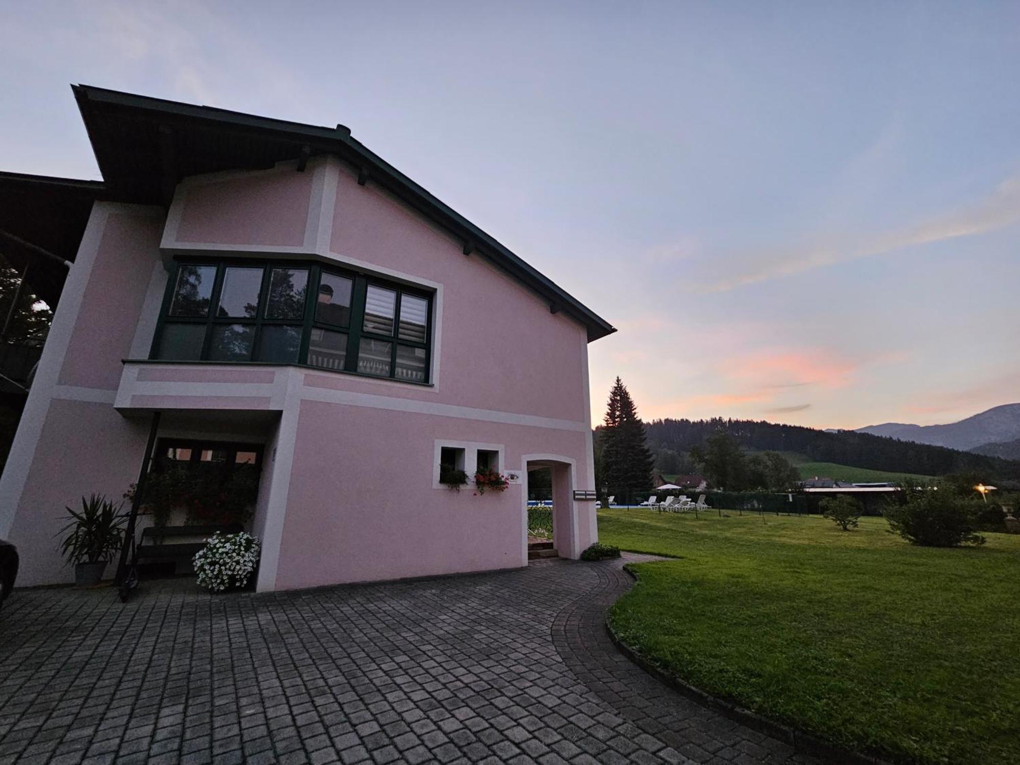 Ferienwohnung Blick Ins Gruene Rossleithen Exterior photo